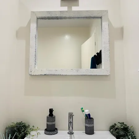 Parikia Stay-helios 펜션 Páros